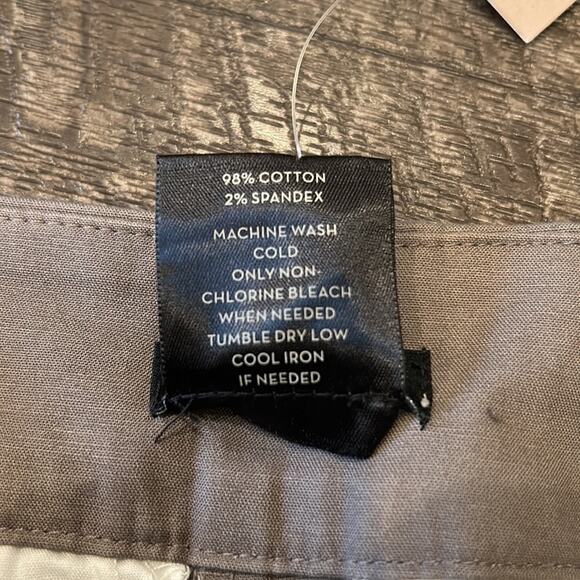 NWT Ann Taylor Women's Signature Fit Cropped Leg Dark Beige Size 0 - Picture 7 of 7